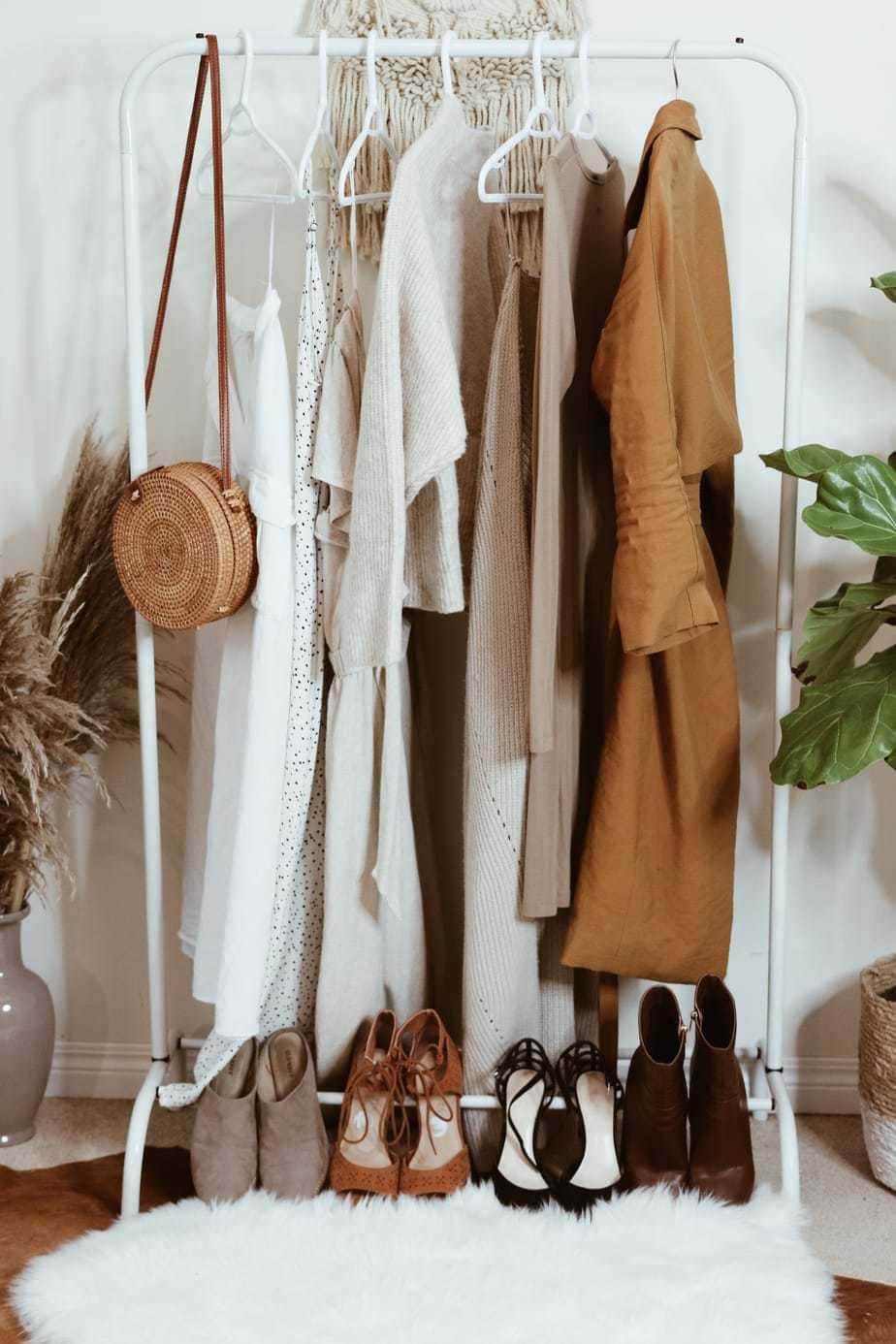 how to put together a fall capsule wardrobe 