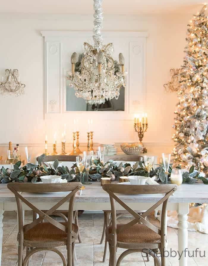 romantic festive tablescapes