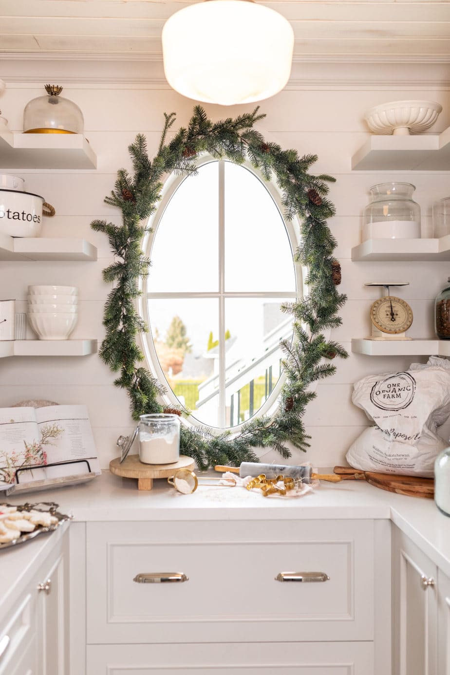 12 Christmas Decorating Ideas for Cottage Style Homes