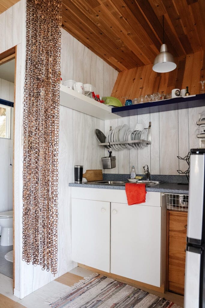 cabin cottage kitchen