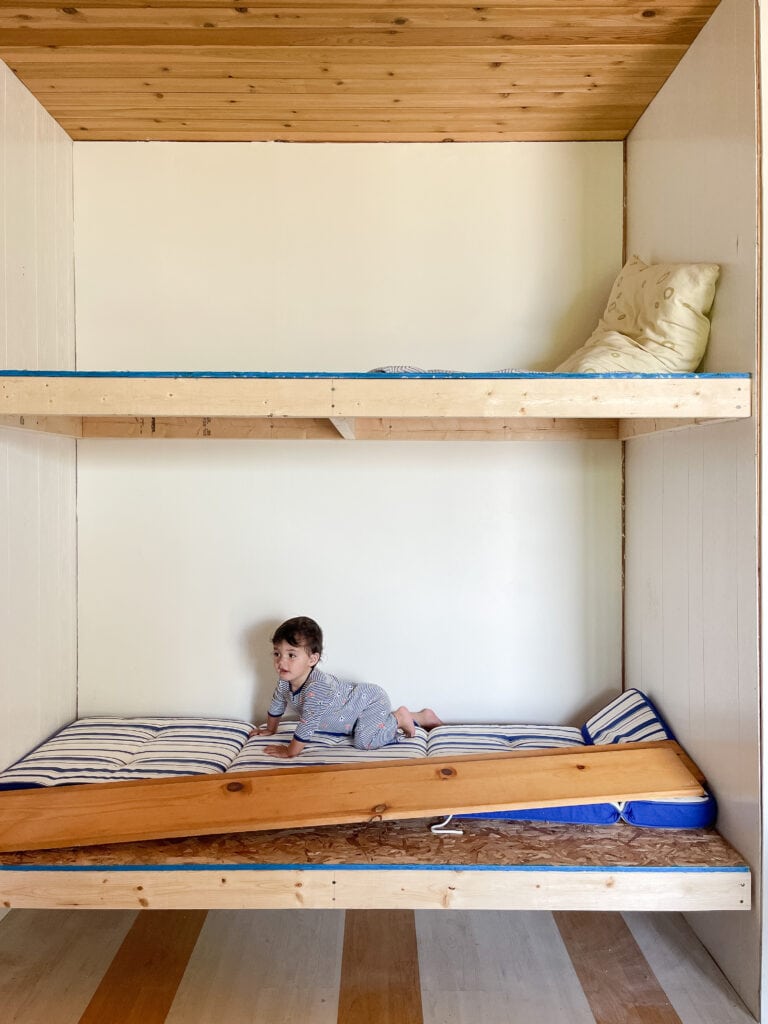 simple bunk bed