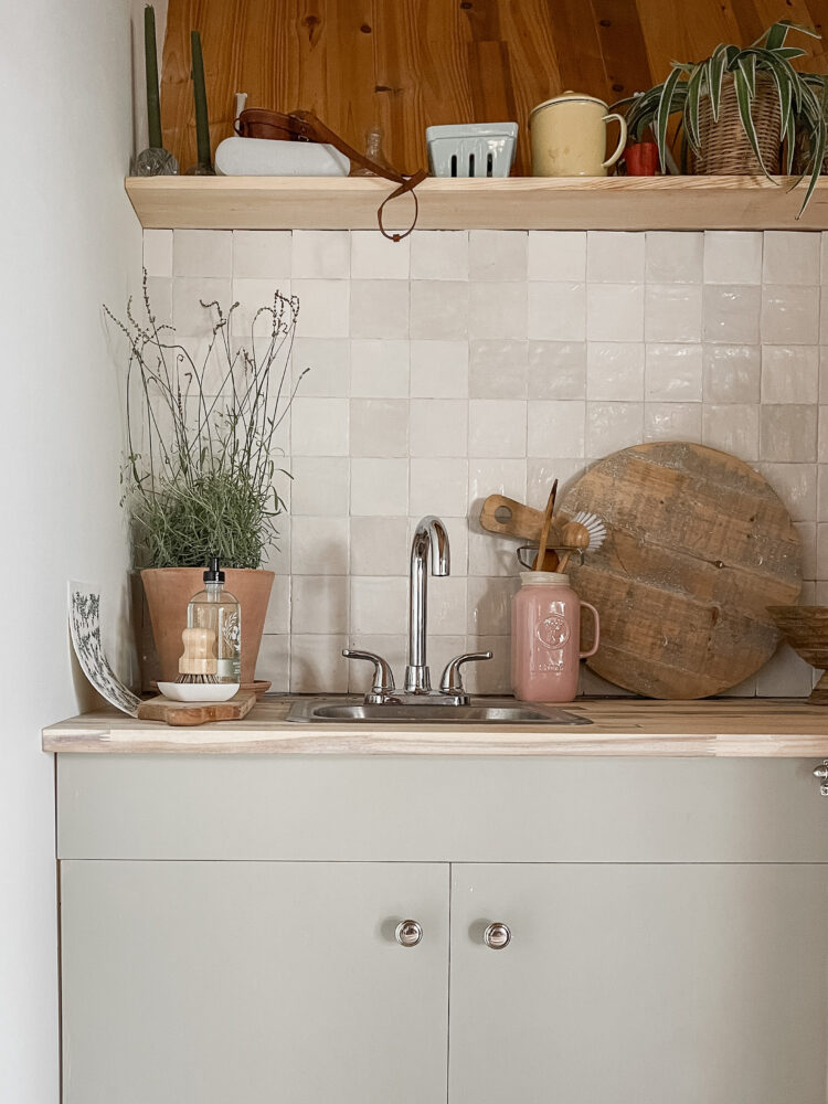 Bar Sink Ideas + How to Install One in 8 Easy Steps - Cottage Living ...