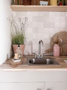 Bar Sink Ideas + How to Install One in 8 Easy Steps - Cottage Living ...